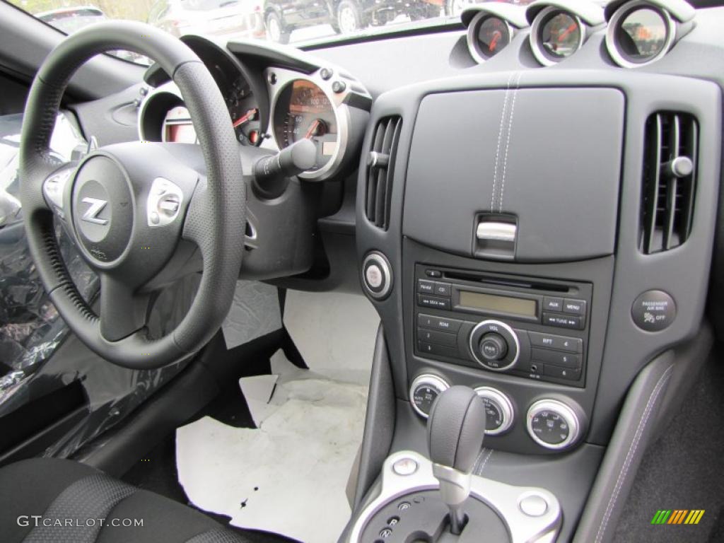 2011 Nissan 370Z Coupe Black Dashboard Photo #47484557