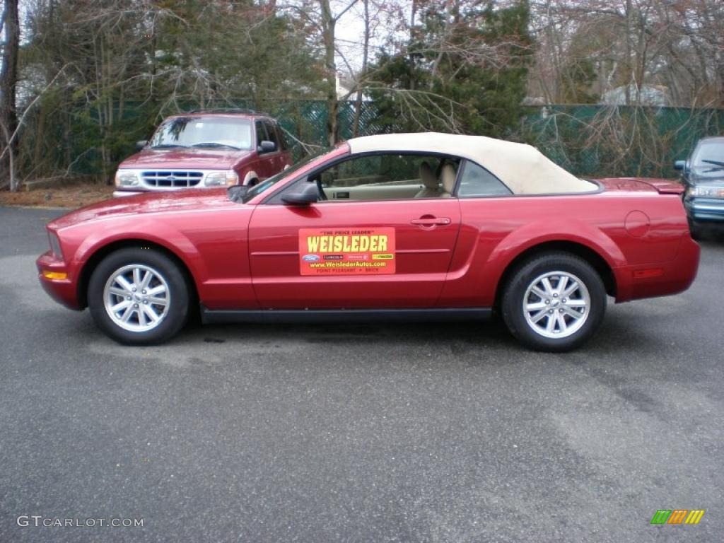 2007 Mustang V6 Premium Convertible - Redfire Metallic / Medium Parchment photo #10