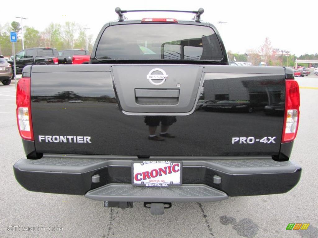 2011 Frontier Pro-4X Crew Cab 4x4 - Super Black / Pro 4X Graphite/Red photo #4