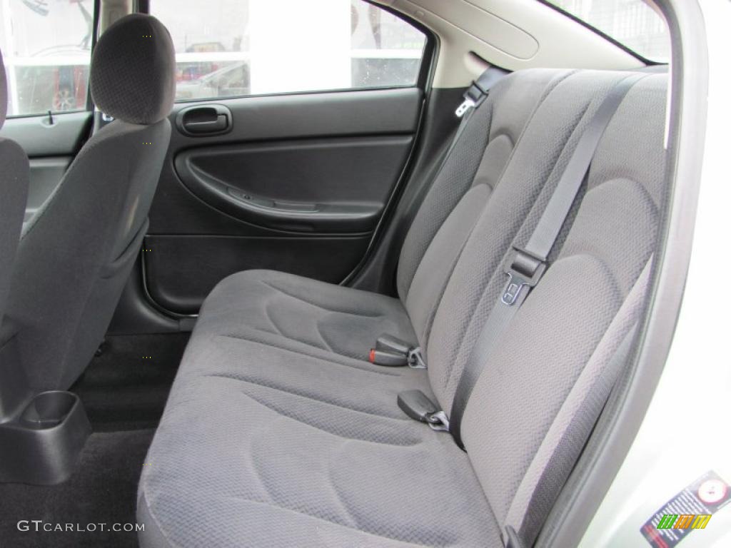 Charcoal Interior 2005 Chrysler Sebring Sedan Photo #47486747