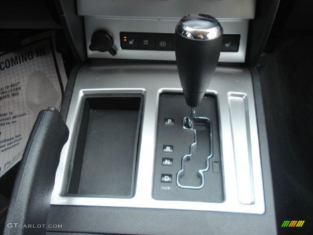 2007 Dodge Nitro R/T Transmission Photos