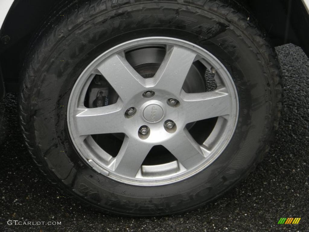 2008 Grand Cherokee Laredo 4x4 - Stone White / Dark Slate Gray/Light Graystone photo #10
