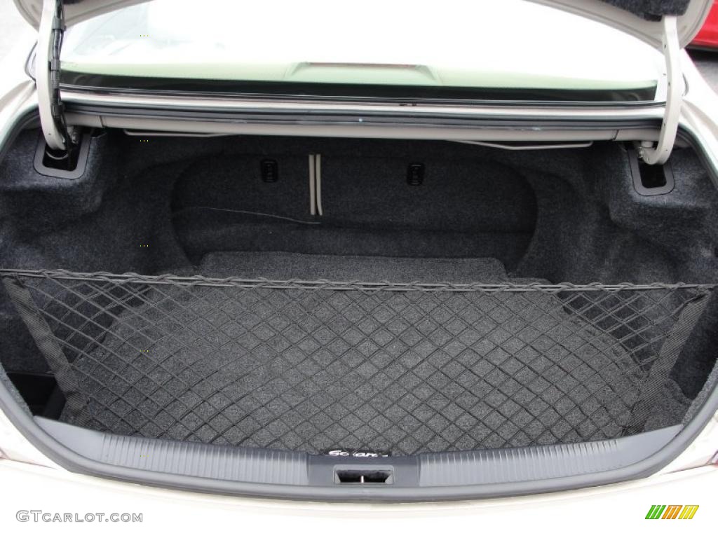 2006 Toyota Solara SLE Coupe Trunk Photo #47490051