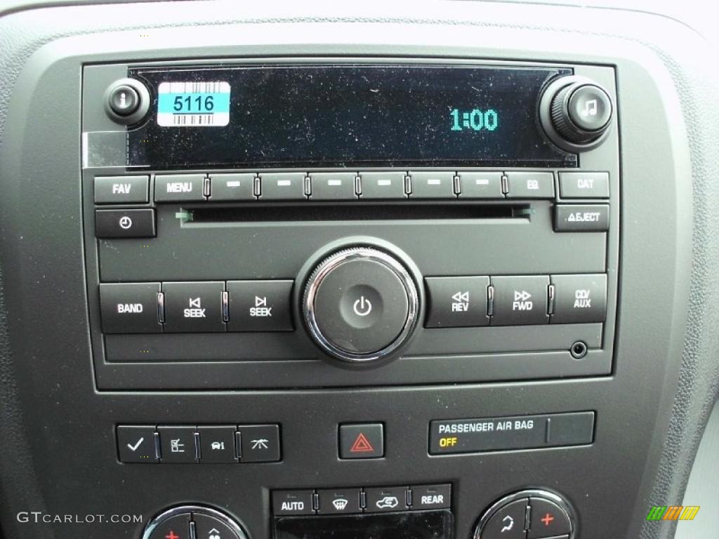 2011 Buick Enclave CX AWD Controls Photo #47490198