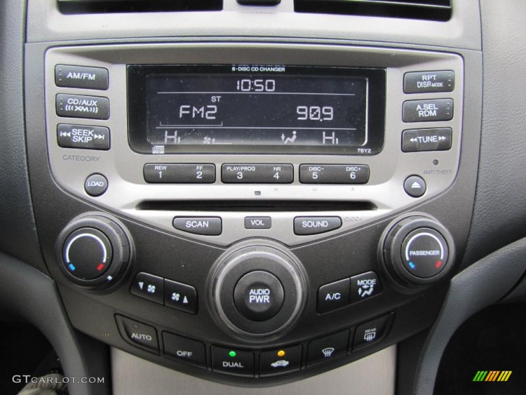 2006 Accord EX V6 Coupe - Alabaster Silver Metallic / Gray photo #12