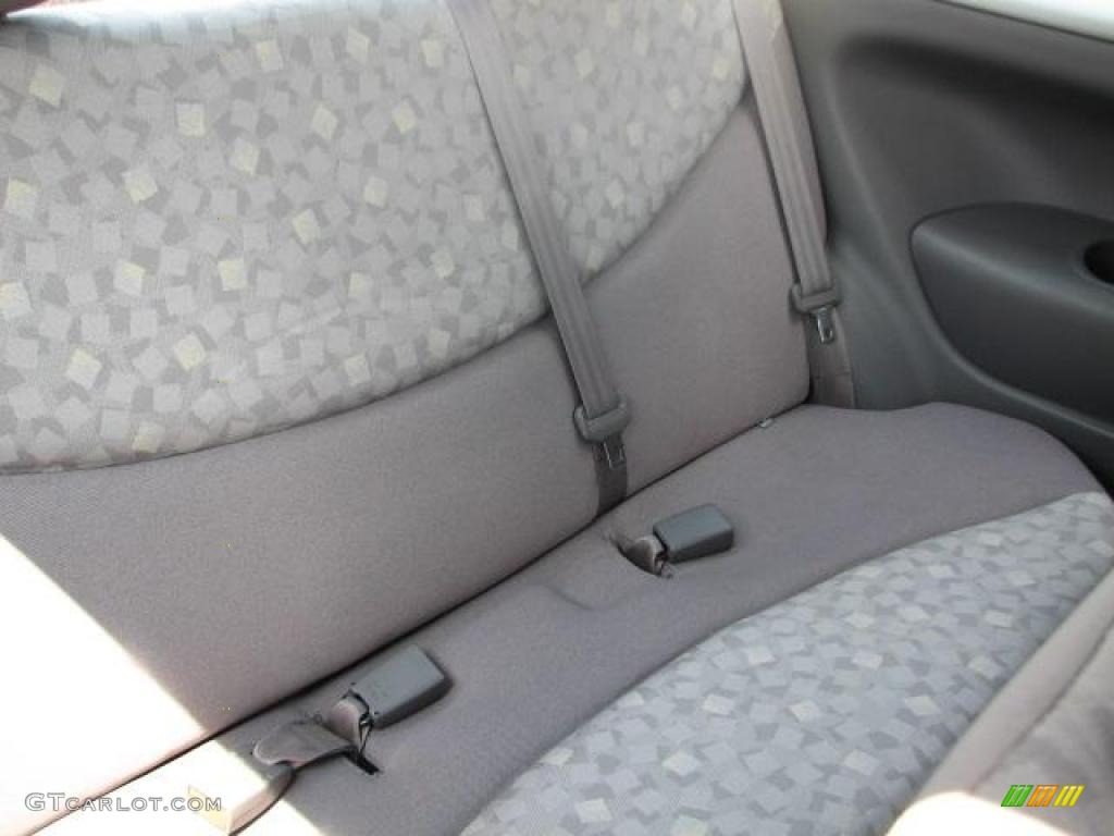 2002 ECHO Sedan - Satin Gold Metallic / Shadow Gray photo #15