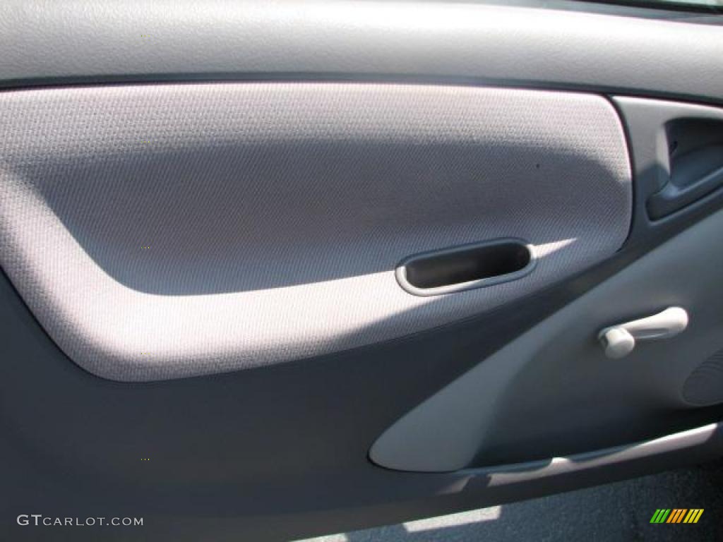 2002 ECHO Sedan - Satin Gold Metallic / Shadow Gray photo #21
