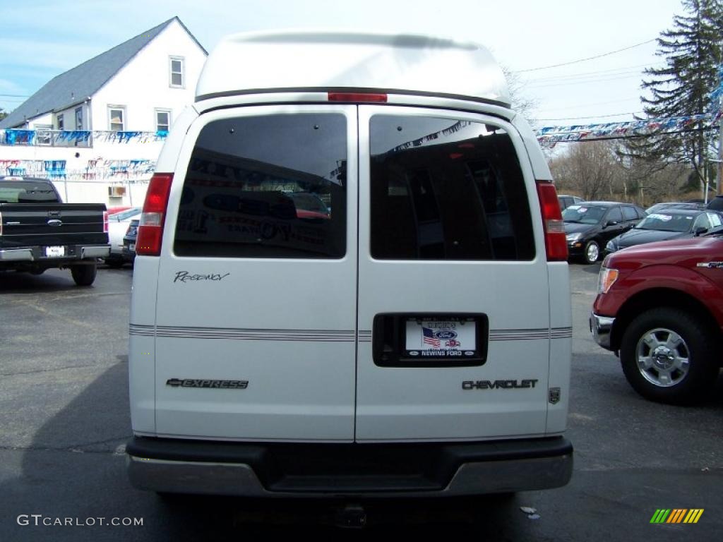 2003 Express 1500 Passenger Conversion Van - Summit White / Medium Dark Pewter photo #4