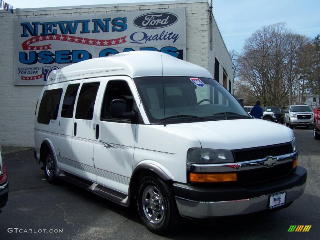 2003 Express 1500 Passenger Conversion Van - Summit White / Medium Dark Pewter photo #6