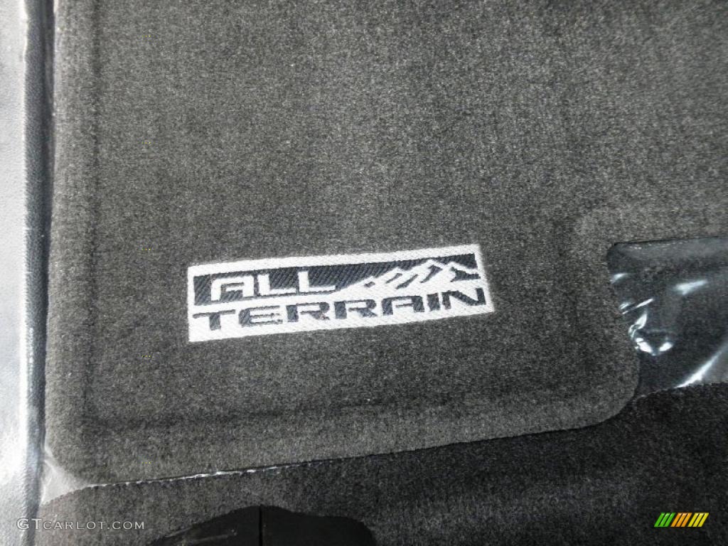 2011 GMC Sierra 1500 SLE Crew Cab 4x4 Marks and Logos Photo #47494533