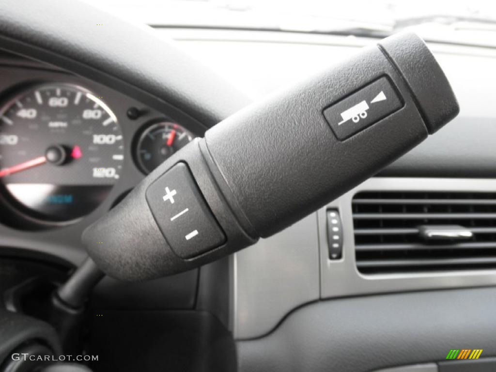 2011 GMC Sierra 1500 SLE Crew Cab 4x4 Controls Photo #47494557