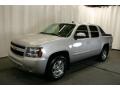 2007 Silver Birch Metallic Chevrolet Avalanche LT 4WD  photo #25