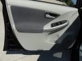 Black - Prius Hybrid III Photo No. 25