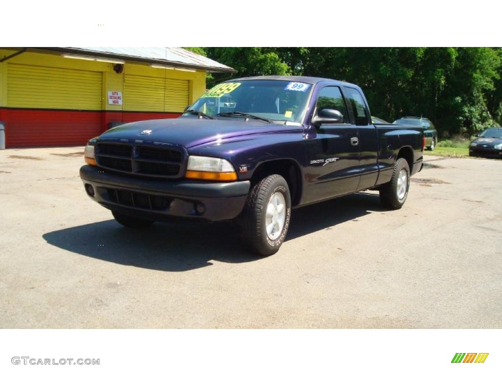 1999 Dakota Sport Extended Cab - Deep Amethyst Pearl / Mist Gray photo #1