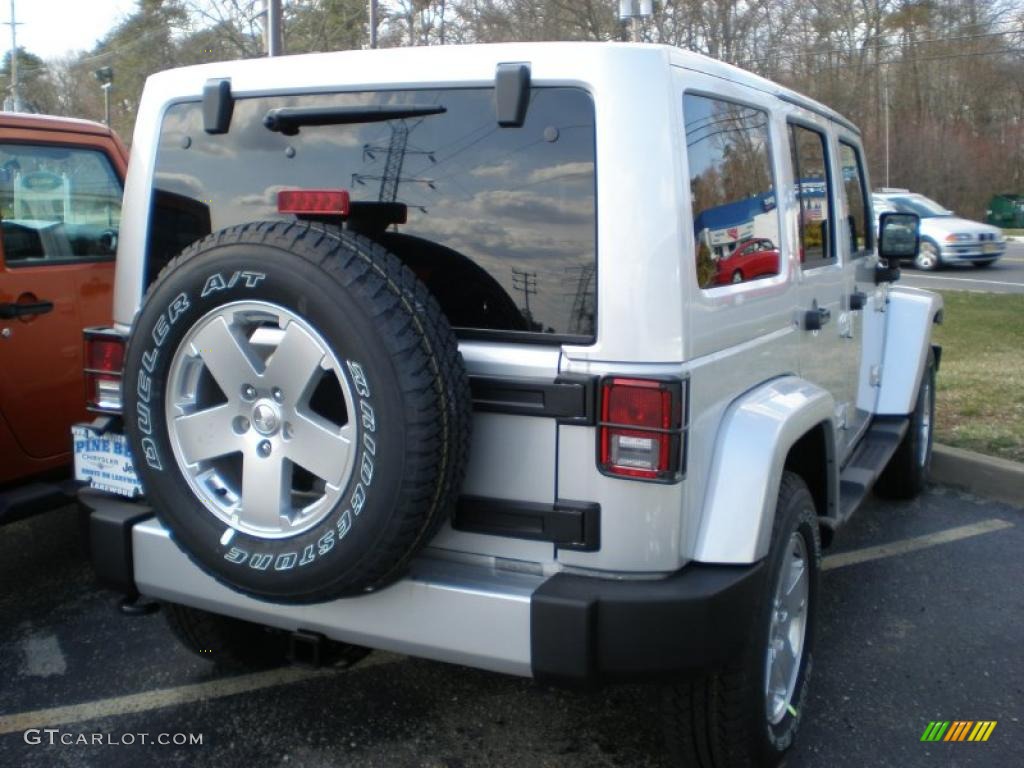 Bright Silver Metallic 2011 Jeep Wrangler Unlimited Sahara 4x4 Exterior Photo #47499394