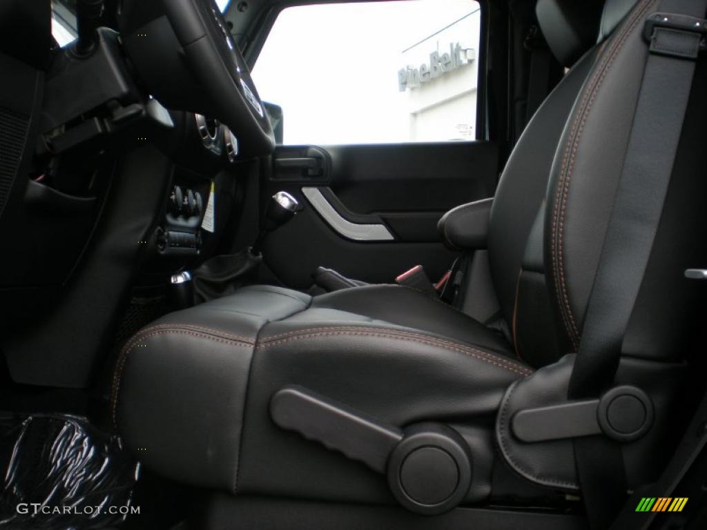 2011 Wrangler Sahara 70th Anniversary 4x4 - Black / Black photo #4
