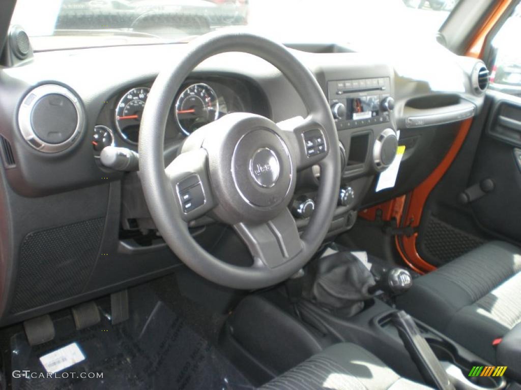 2011 Wrangler Sport 4x4 - Mango Tango Pearl / Black photo #3