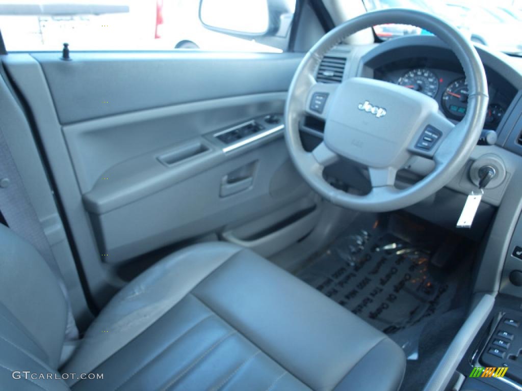 2005 Grand Cherokee Laredo 4x4 - Deep Beryl Green Pearl / Medium Slate Gray photo #11