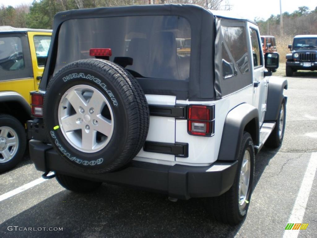 2011 Wrangler Sport S 4x4 - Bright White / Black photo #2