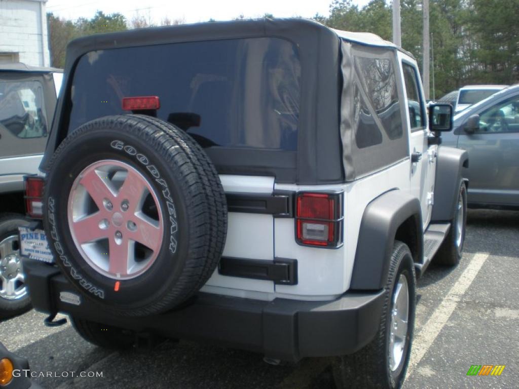 2011 Wrangler Sport S 4x4 - Bright White / Black photo #2
