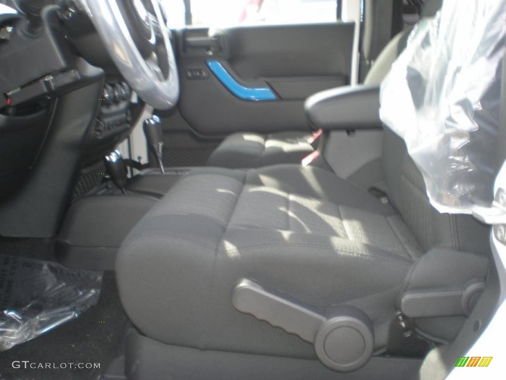 2011 Wrangler Sport S 4x4 - Bright White / Black photo #4
