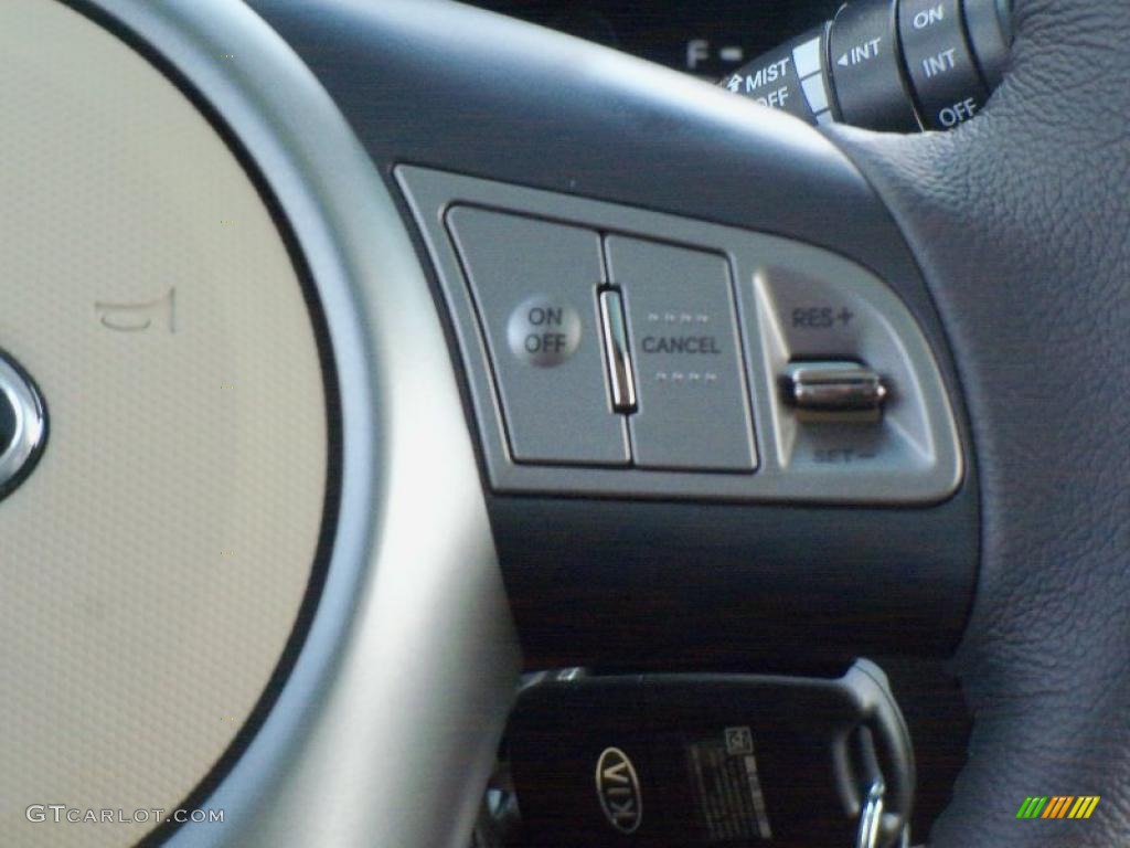 2011 Kia Soul ! Controls Photo #47503159