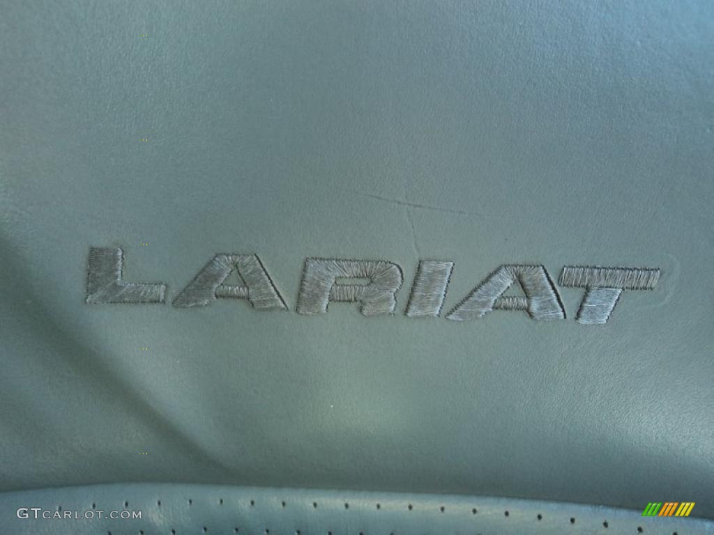 2002 Ford F250 Super Duty Lariat SuperCab 4x4 Marks and Logos Photo #47504491