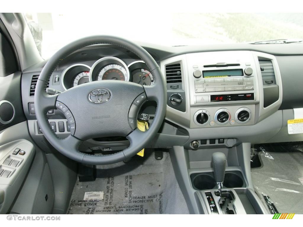 2011 Tacoma V6 TRD Sport Double Cab 4x4 - Silver Streak Mica / Graphite Gray photo #7