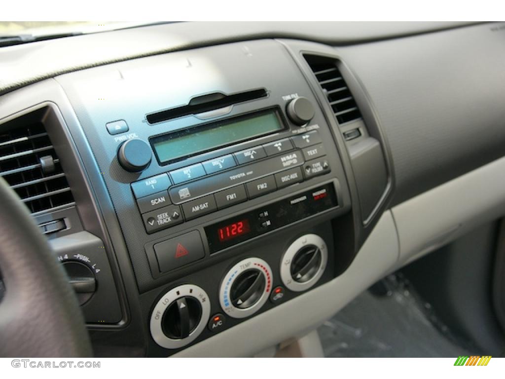 2011 Toyota Tacoma Regular Cab 4x4 Controls Photo #47505226