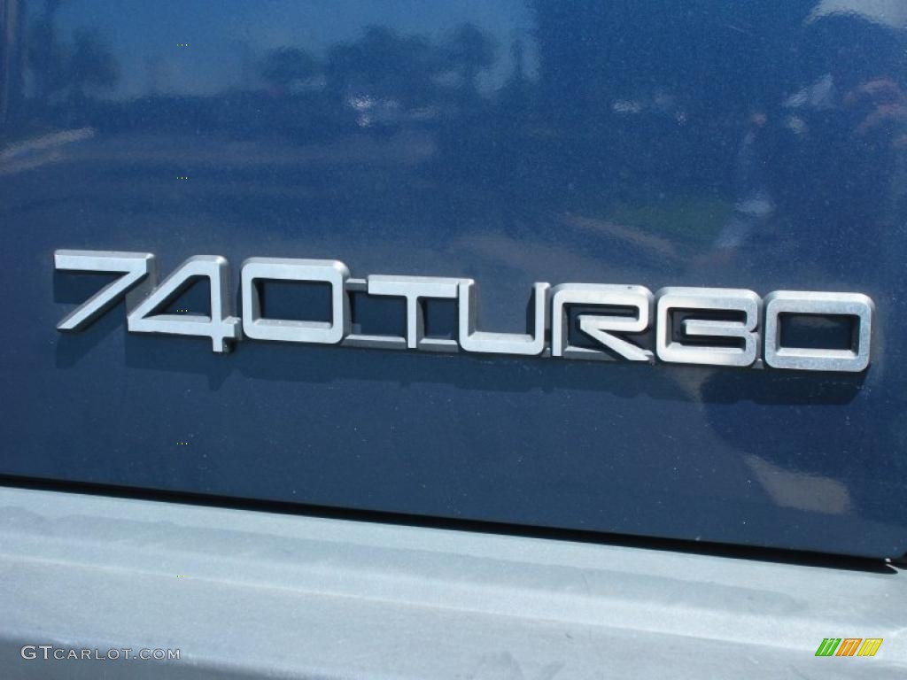 1991 Volvo 740 SE Wagon Marks and Logos Photo #47506780