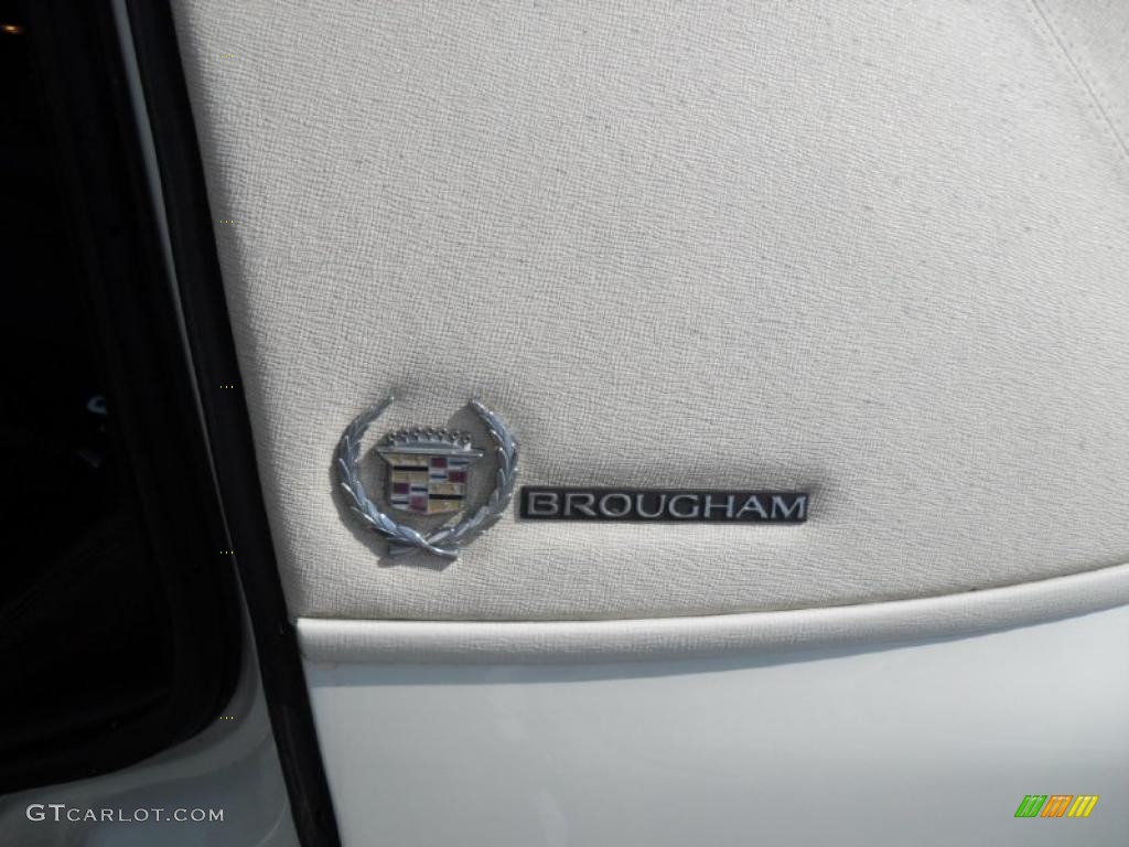 1994 Fleetwood Brougham Sedan - White / Burgundy photo #14