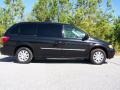 2006 Brilliant Black Chrysler Town & Country Touring Signature Series  photo #4