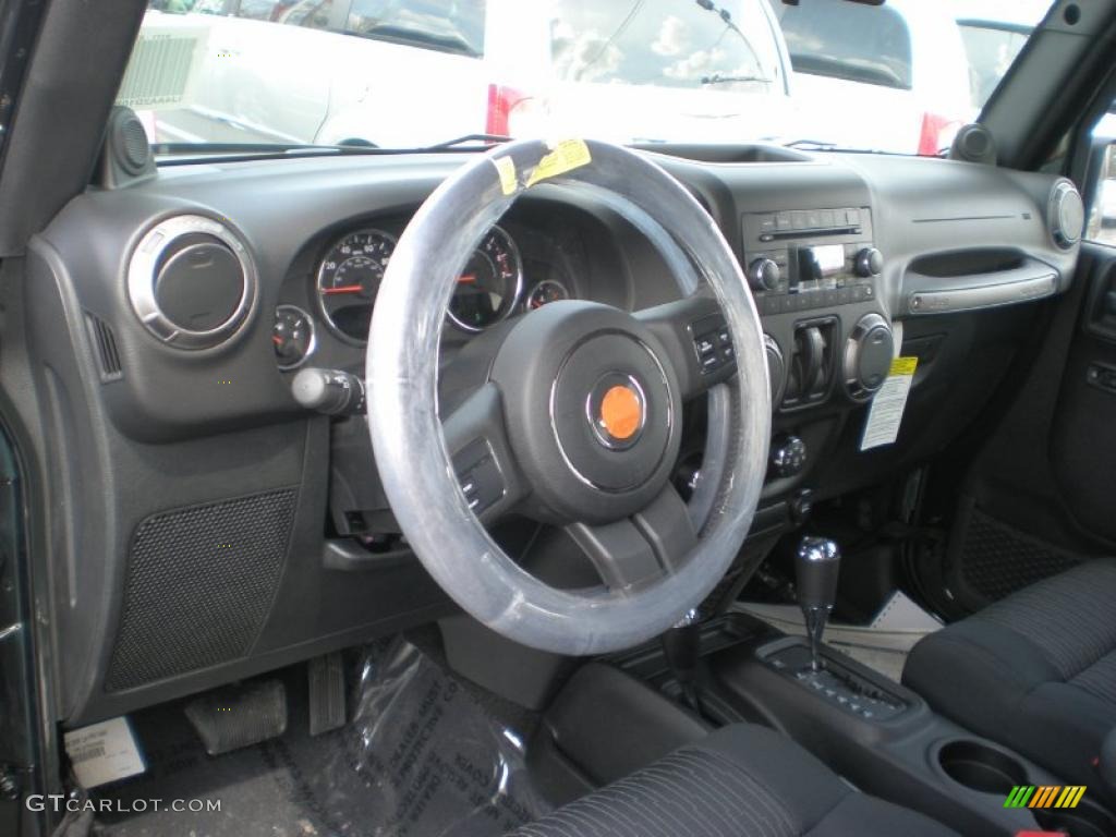 2011 Wrangler Sport S 4x4 - Natural Green Pearl / Black photo #3