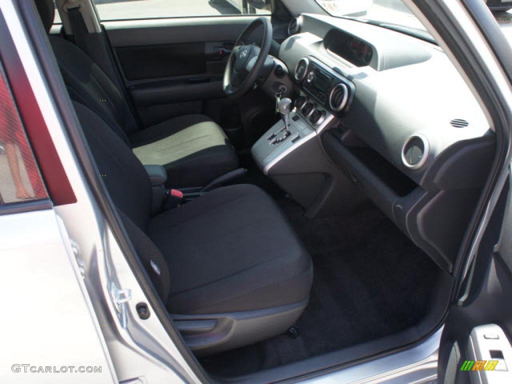 2008 xB  - Classic Silver Metallic / Dark Gray photo #16