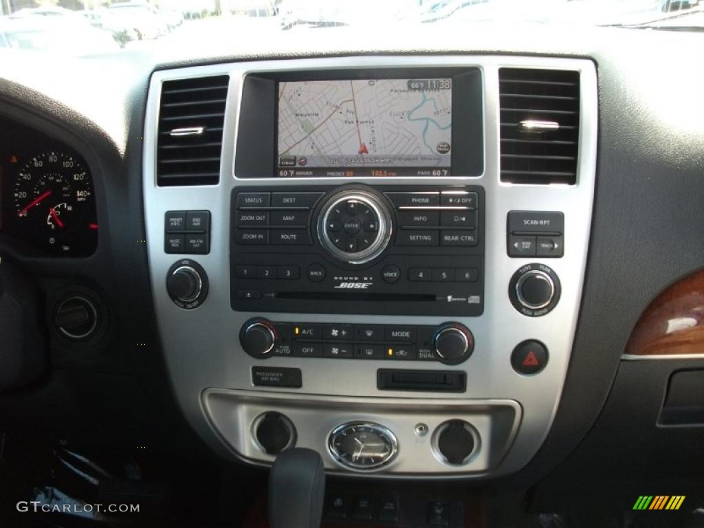 2010 Infiniti QX 56 Controls Photo #47514352