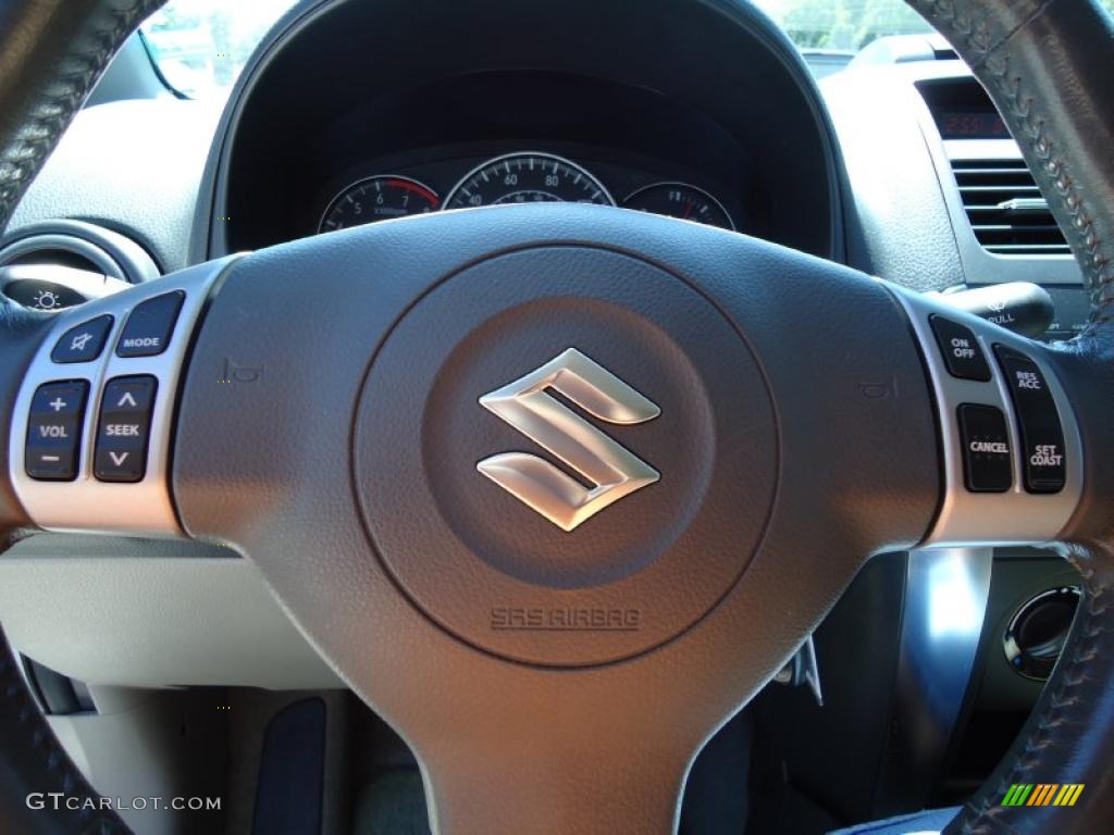 2009 Suzuki SX4 Sedan LE Controls Photos