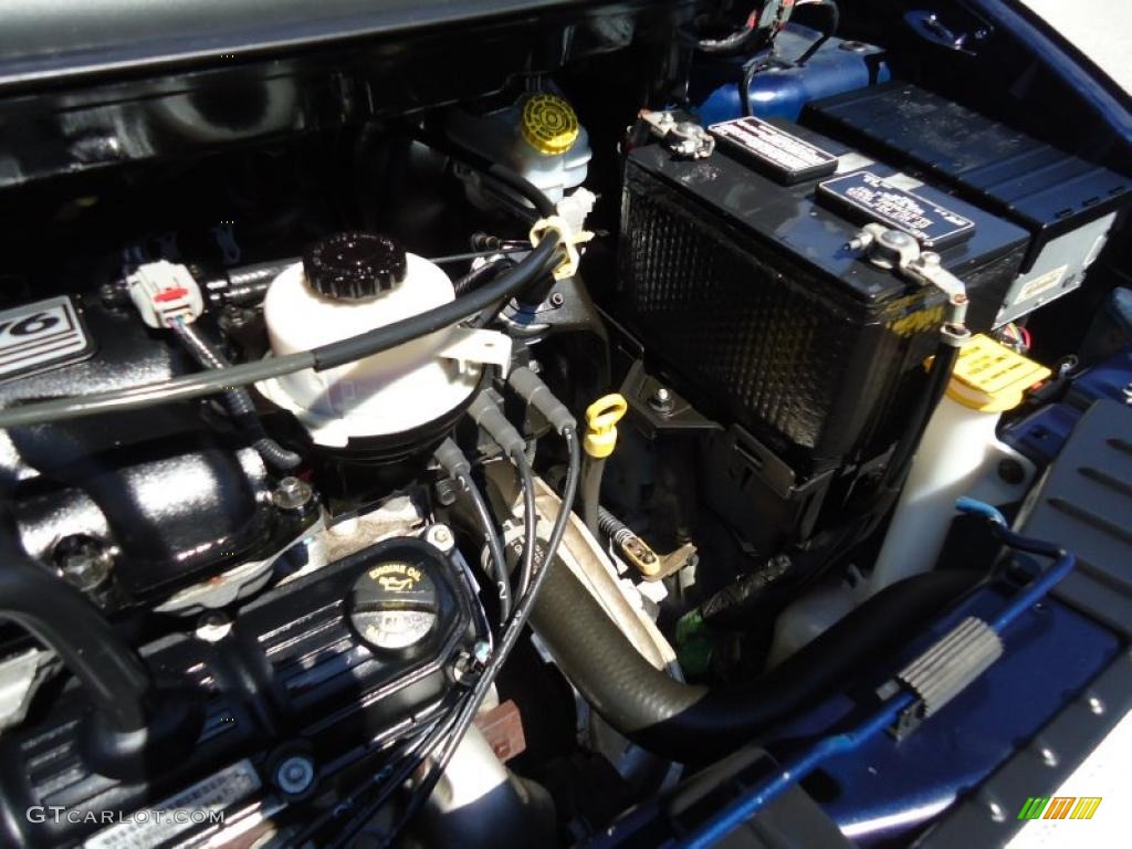2006 Chrysler Town & Country Touring 3.8L OHV 12V V6 Engine Photo #47519125