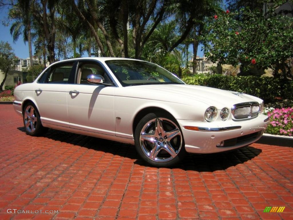 2006 XJ Super V8 - White Onyx / Ivory photo #1