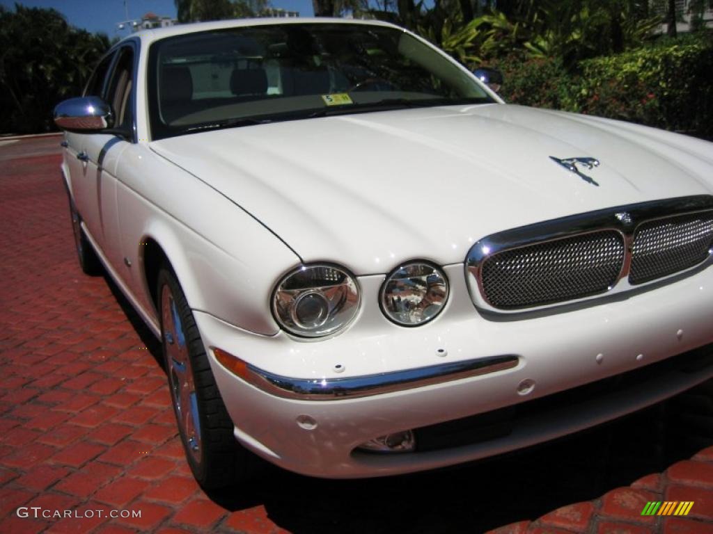 2006 XJ Super V8 - White Onyx / Ivory photo #9