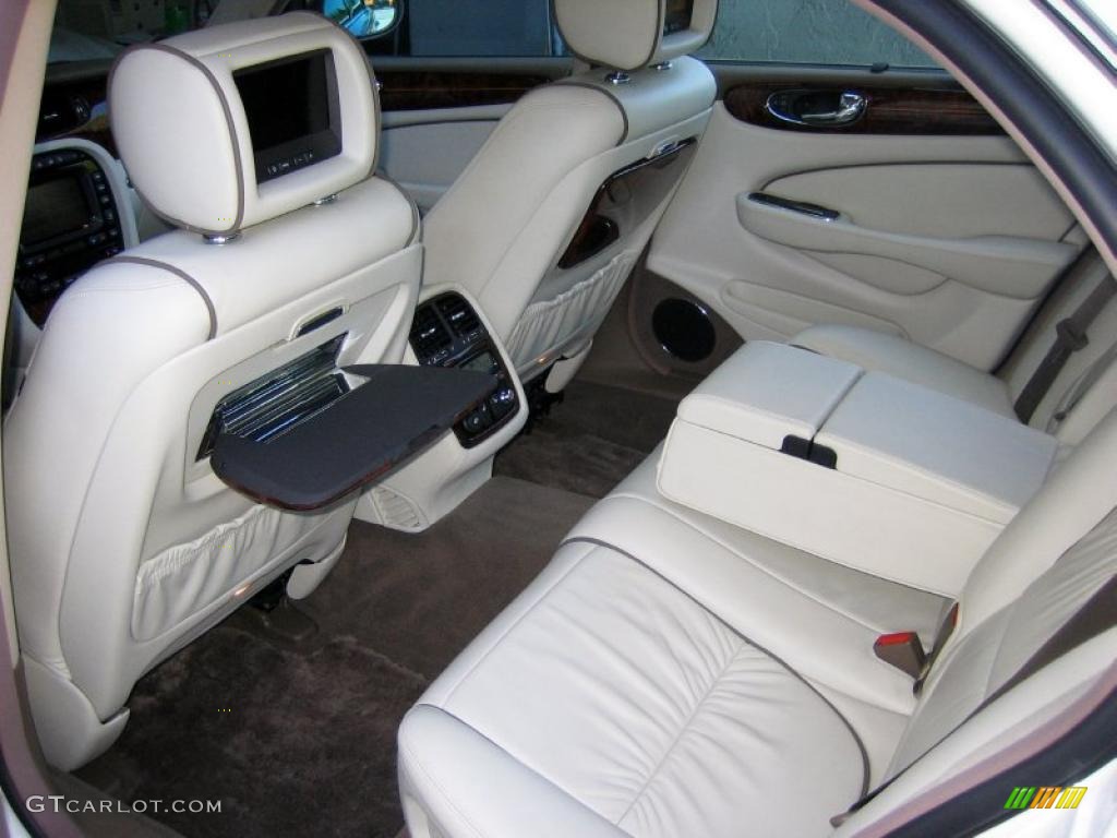 Ivory Interior 2006 Jaguar XJ Super V8 Photo #47519554