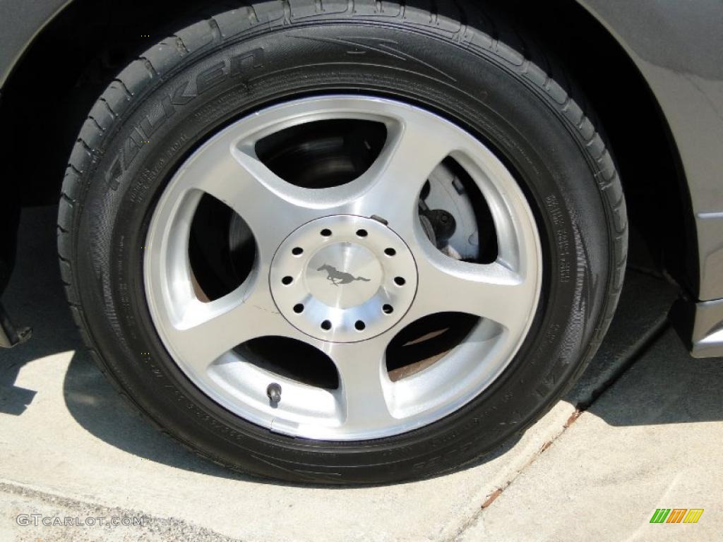2004 Ford Mustang V6 Coupe Wheel Photo #47522317