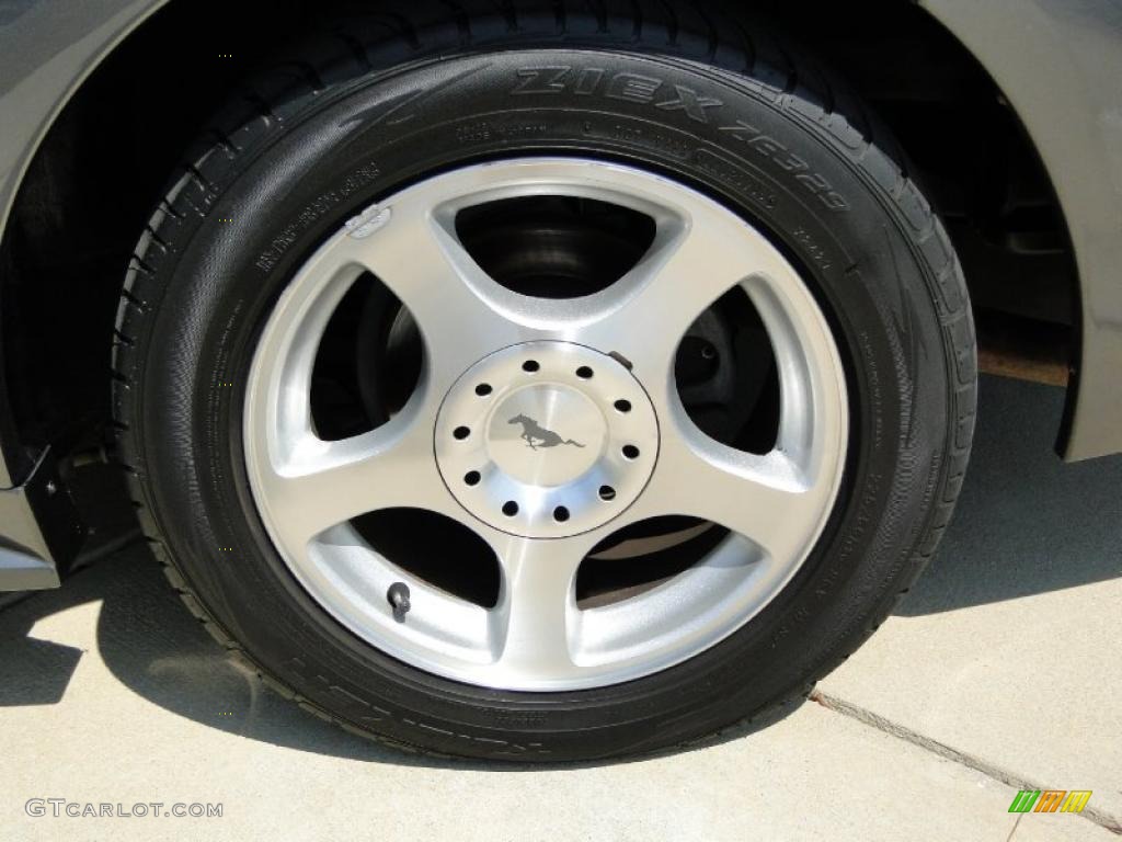 2004 Ford Mustang V6 Coupe Wheel Photo #47522326