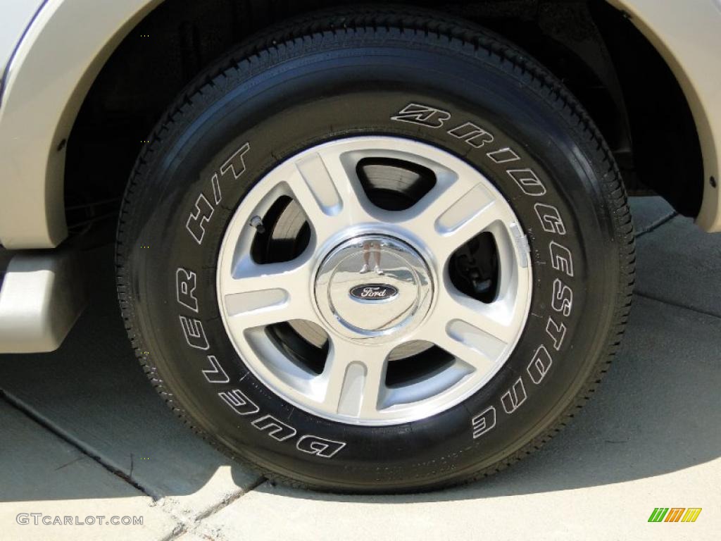 2005 Ford Expedition Eddie Bauer Wheel Photo #47522710