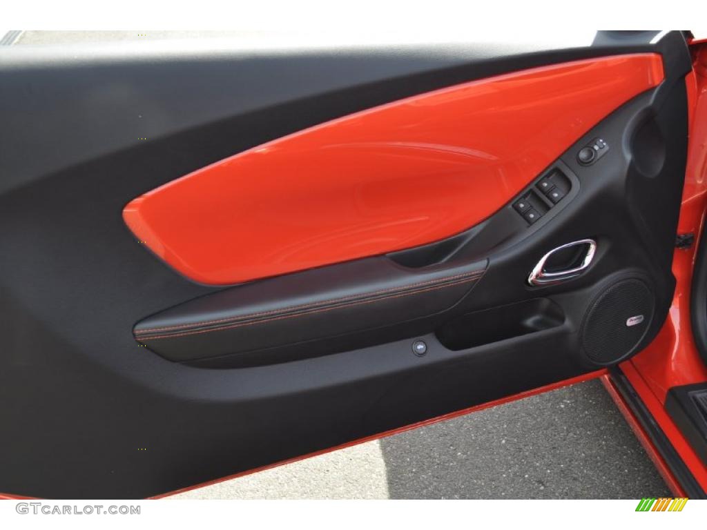 2011 Chevrolet Camaro SS/RS Convertible Inferno Orange/Black Door Panel Photo #47522971