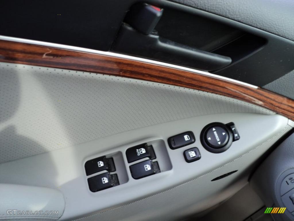 2007 Hyundai Veracruz Limited AWD Controls Photo #47525290