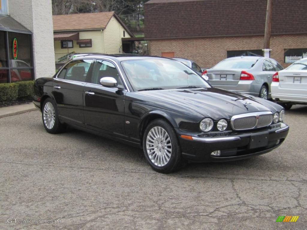 2006 XJ Vanden Plas - Ebony Black / Charcoal photo #1