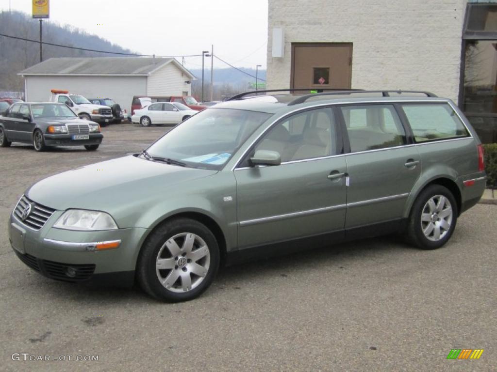 Fresco Green Metallic 2003 Volkswagen Passat GLX Wagon Exterior Photo #47526085