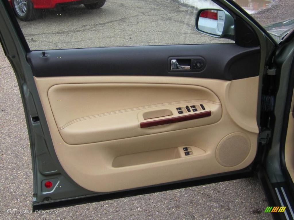 2003 Volkswagen Passat GLX Wagon Beige Door Panel Photo #47526127