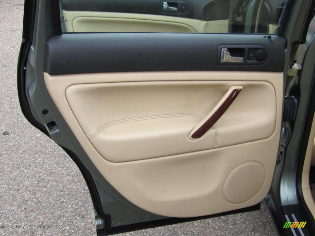 2003 Volkswagen Passat GLX Wagon Beige Door Panel Photo #47526133