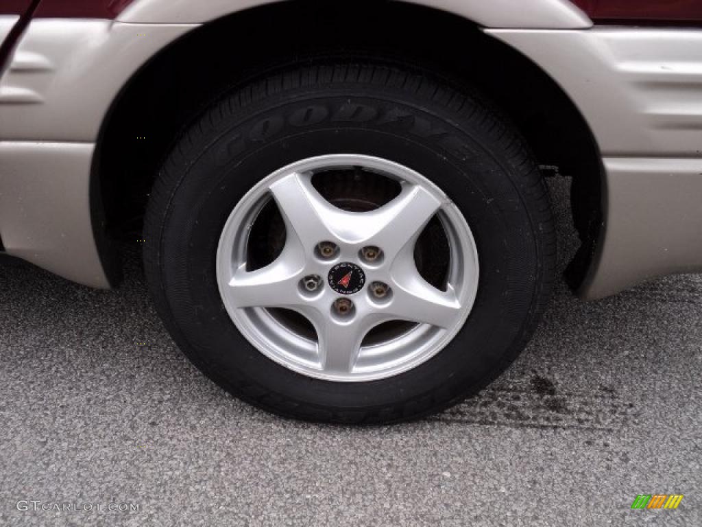 2004 Pontiac Montana Standard Montana Model Wheel Photo #47526559